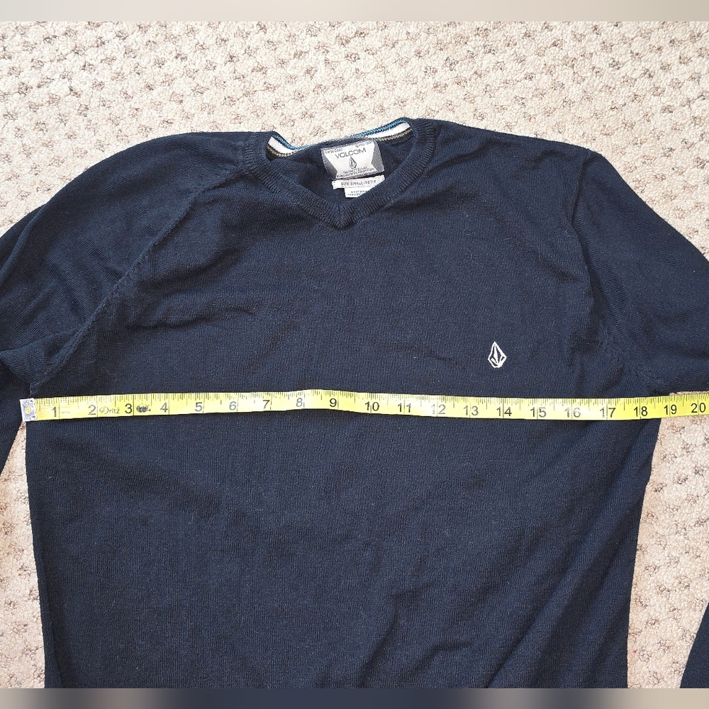 Volcom sweater - Picture 4 of 8